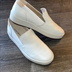 Lucky Brand Women's White Slip-On Shoes
